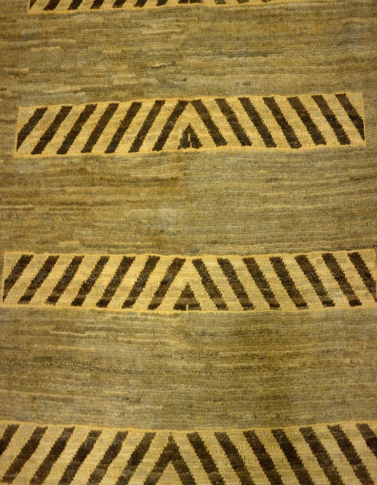 Detail image of 3' 9 x 5' 11  Hand Knotted Modern Ziegler Oriental Rug