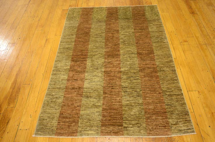 Detail image of 4' 1 x 5' 8 Hand Knotted Modern Ziegler Oriental Rug