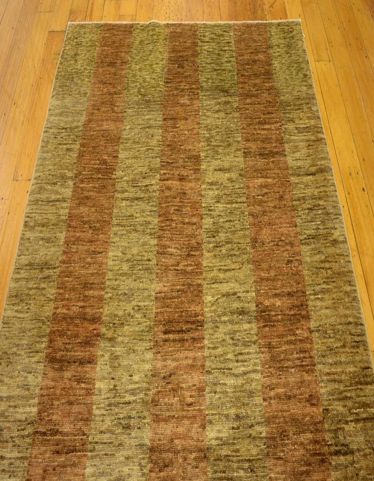 Detail image of 4' 1 x 5' 8  Hand Knotted Modern Ziegler Oriental Rug