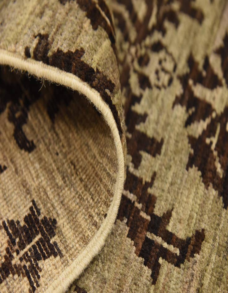 Detail image of 5' 5 x 7' 10  Hand Knotted Modern Ziegler Rug