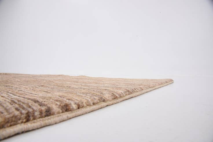 Detail image of 5' x 6' 5 Hand Knotted Modern Ziegler Rug