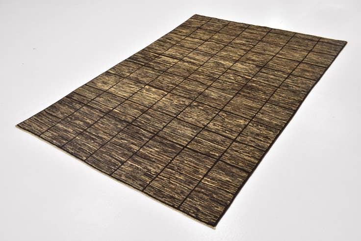 Detail image of 4' 8 x 6' 9 Hand Knotted Modern Ziegler Rug