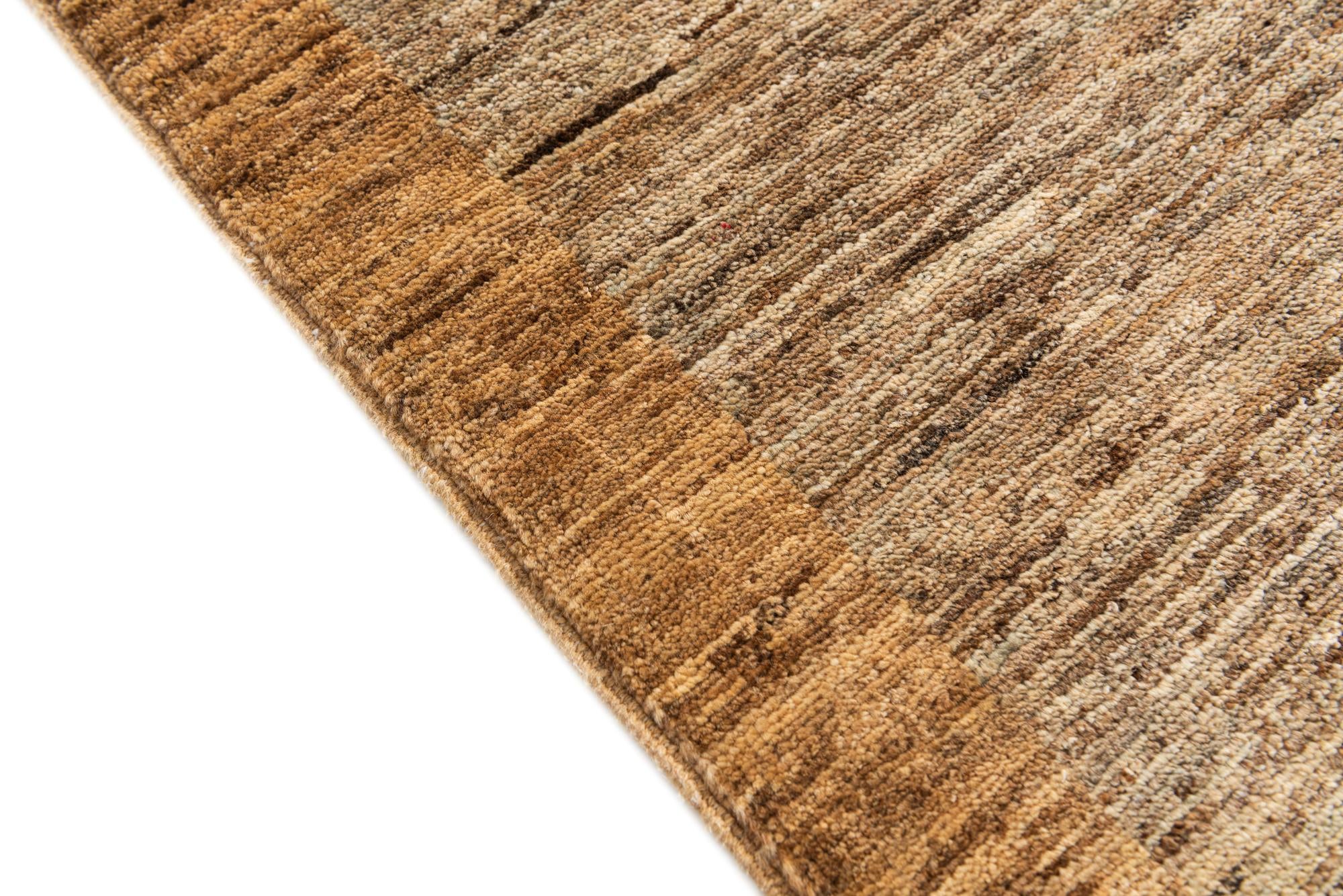 4' 1 x 6' 4 Hand Knotted Modern Ziegler Rug