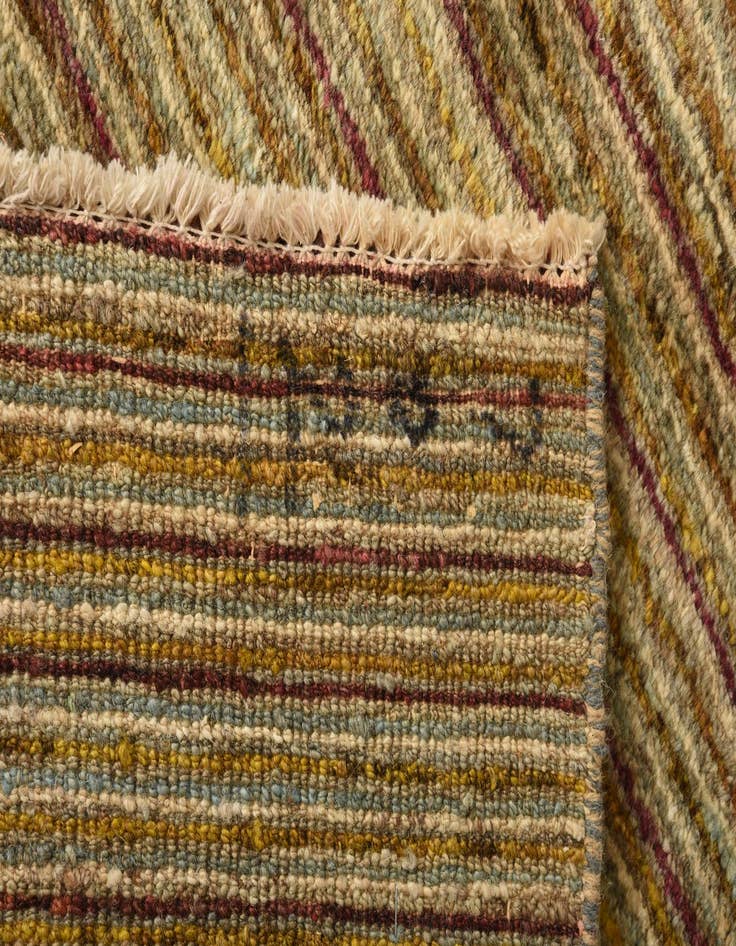 Detail image of 6' 5 x 9' 10  Hand Knotted Modern Ziegler Rug