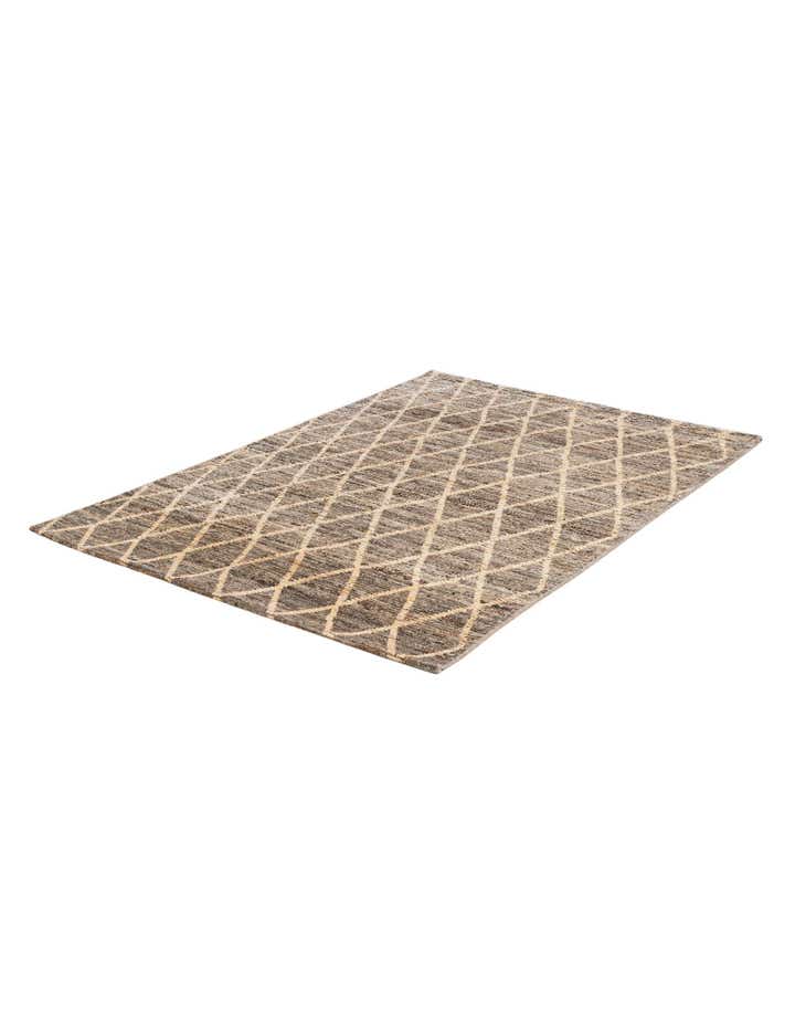 4' 9 x 6' 8 Hand Knotted Moroccan Wool Rug