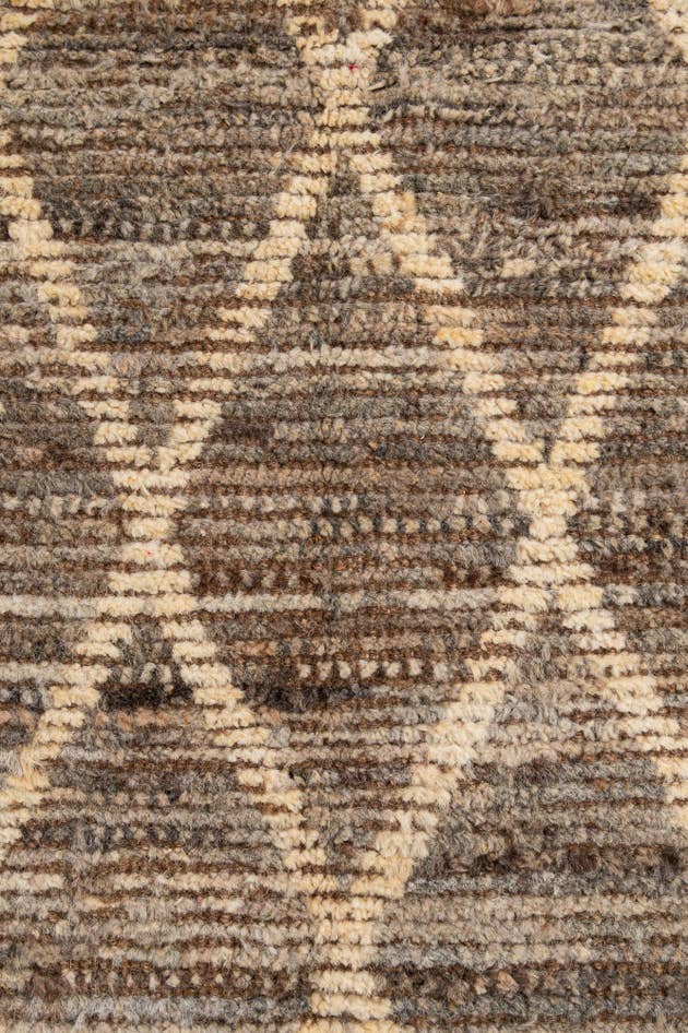 Detail image of 4' 9 x 6' 8 Hand Knotted Moroccan Wool Rug