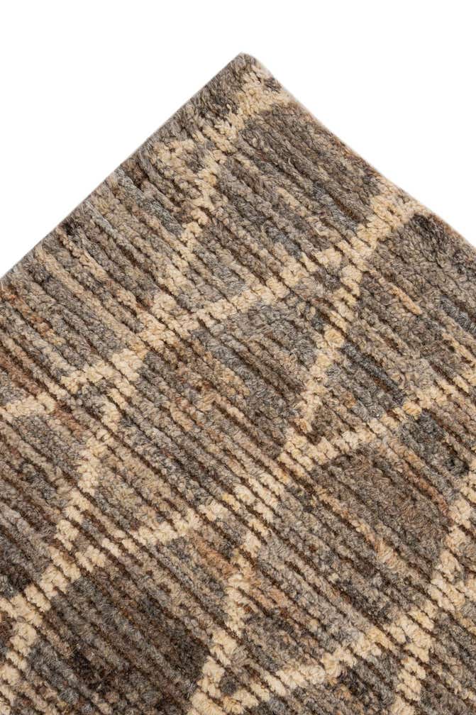 4' 9 x 6' 8 Hand Knotted Moroccan Wool Rug