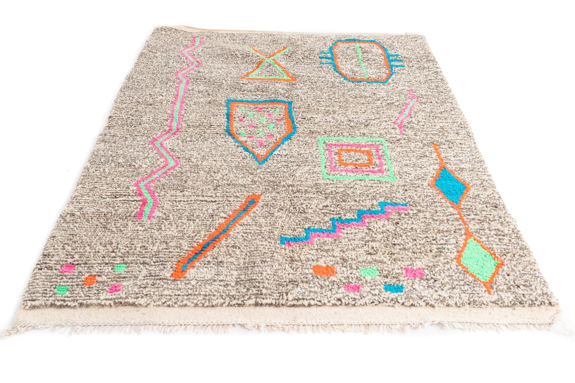 5' x 6' 10 Hand Knotted Moroccan Wool Rug