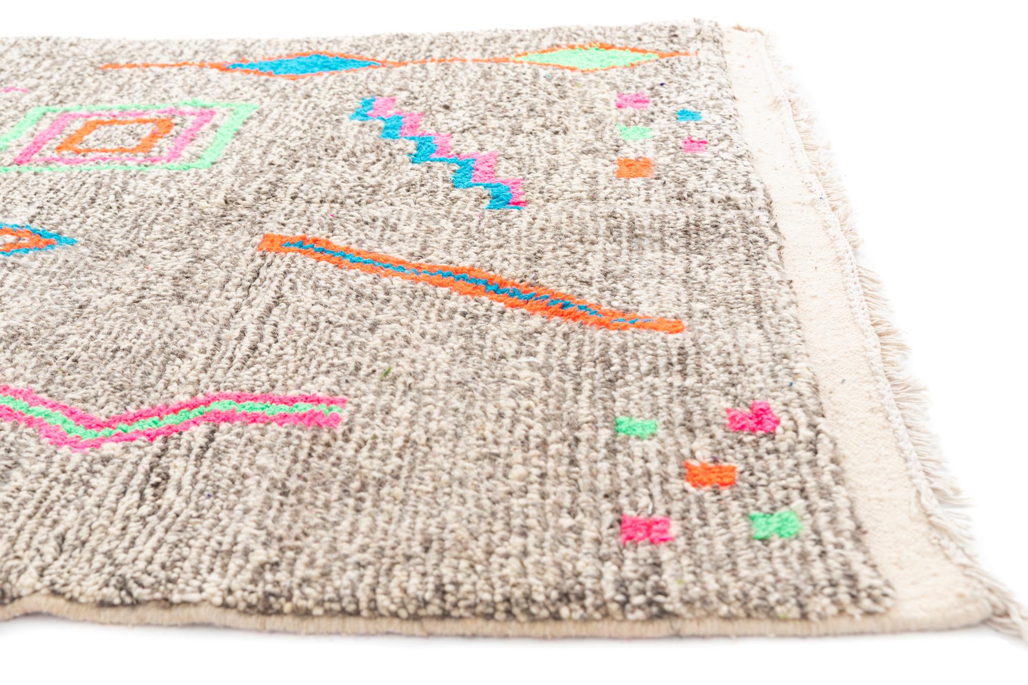 5' x 6' 10 Hand Knotted Moroccan Wool Rug