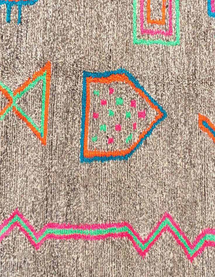 Detail image of 5' x 6' 10  Hand Knotted Moroccan Wool Rug