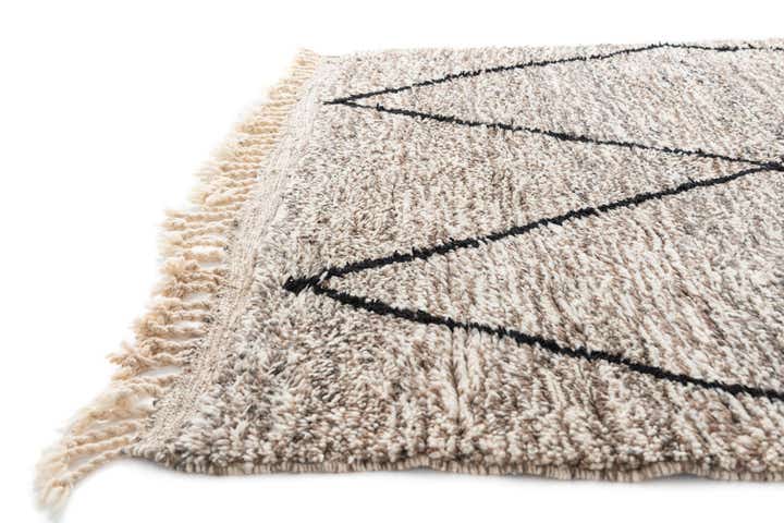 5' x 8' 6 Hand Knotted Moroccan Wool Rug