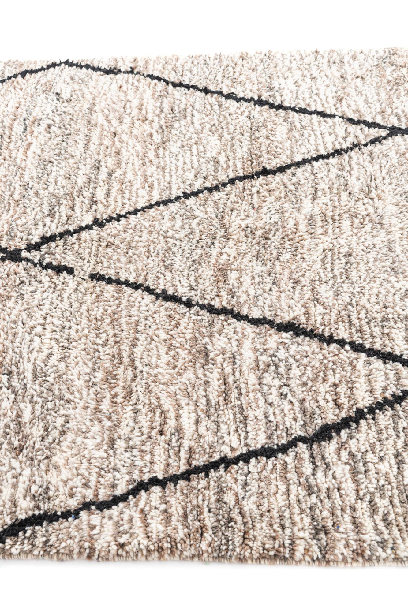 5' x 8' 6 Hand Knotted Moroccan Wool Rug