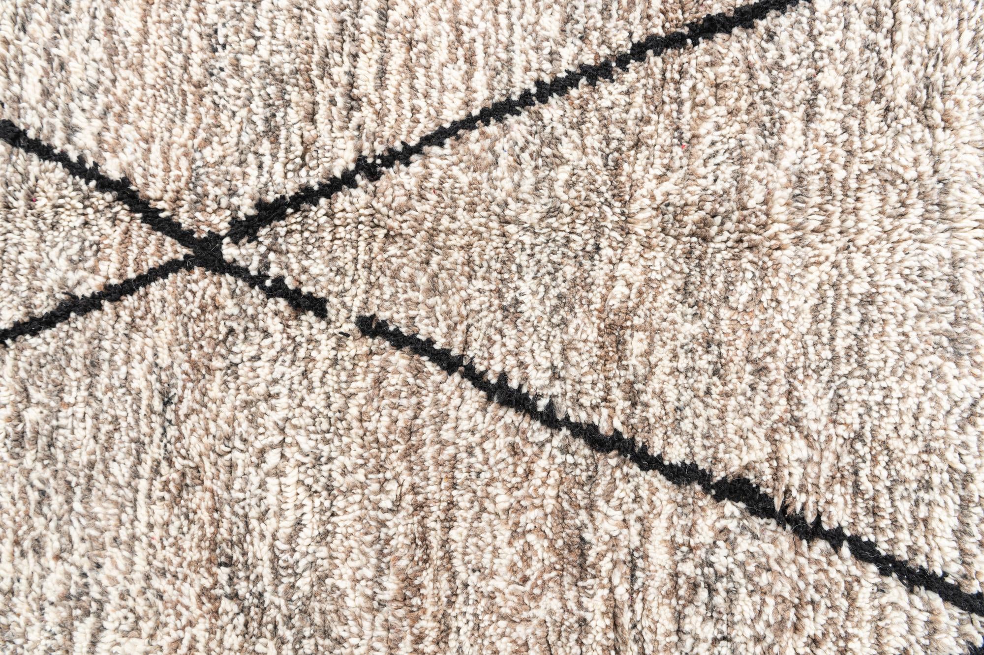 5' x 8' 6 Hand Knotted Moroccan Wool Rug