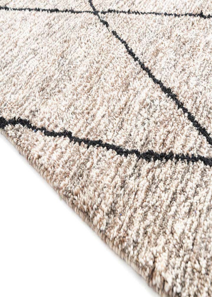 5' x 8' 6 Hand Knotted Moroccan Wool Rug