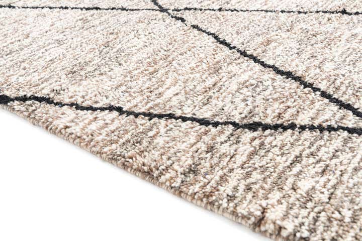 5' x 8' 6 Hand Knotted Moroccan Wool Rug