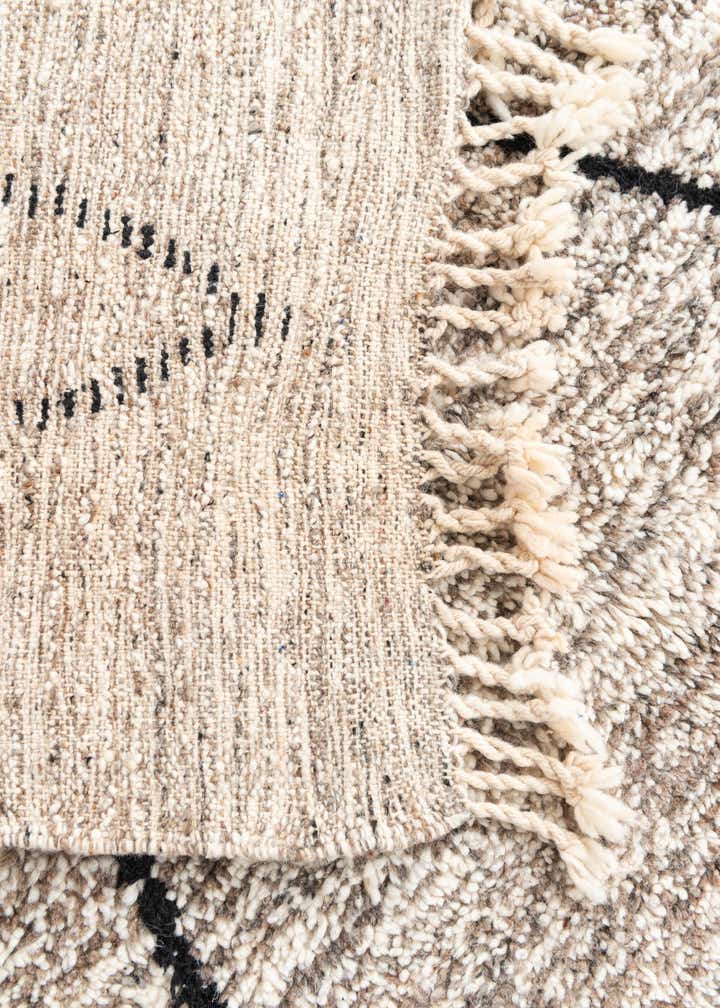 5' x 8' 6 Hand Knotted Moroccan Wool Rug