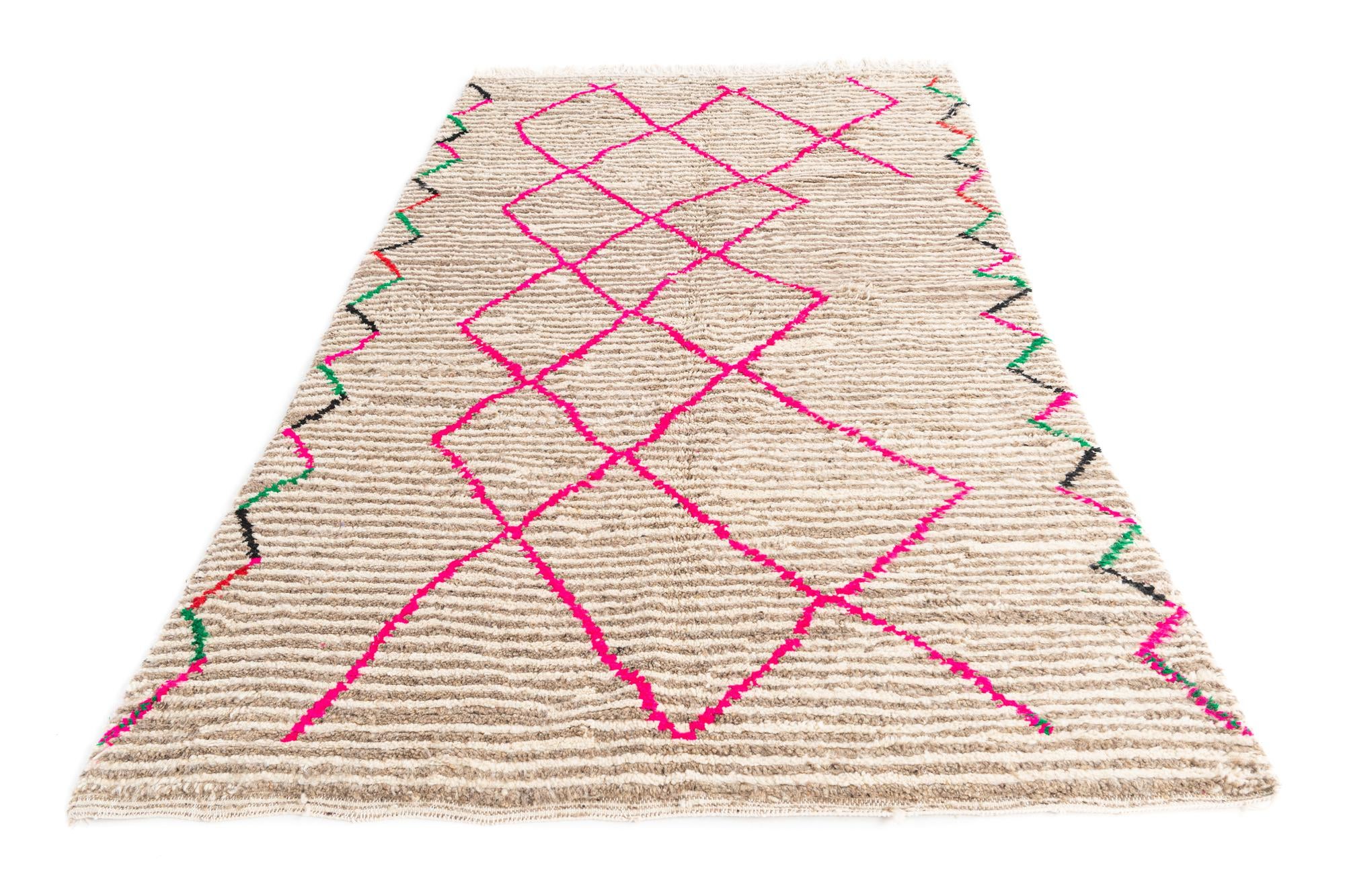 5' x 8' 5 Hand Knotted Moroccan Wool Rug