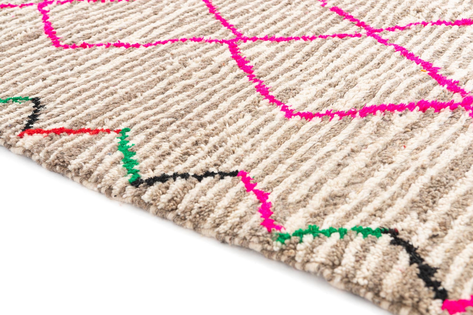 5' x 8' 5 Hand Knotted Moroccan Wool Rug