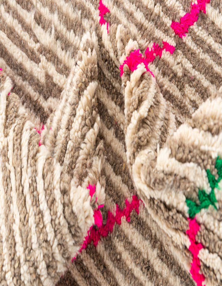 Detail image of 5' x 8' 5  Hand Knotted Moroccan Wool Rug