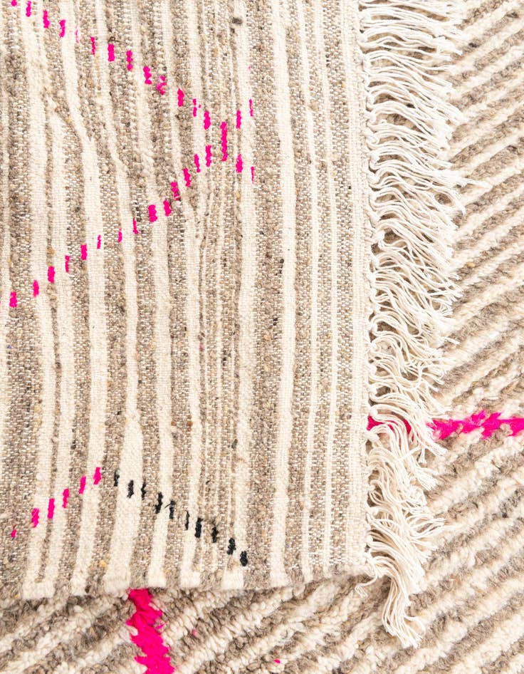 Detail image of 5' x 8' 5  Hand Knotted Moroccan Wool Rug