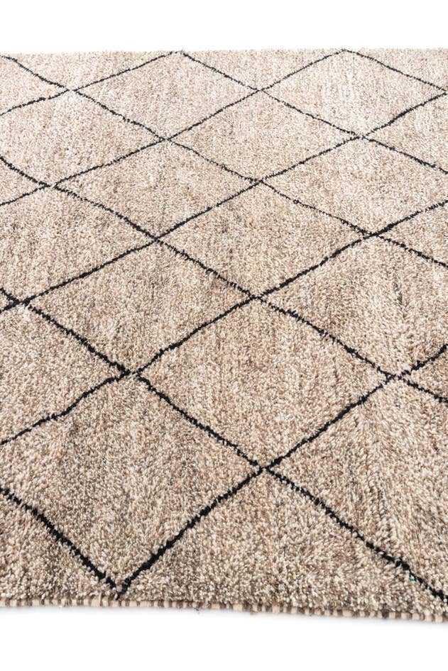 Detail image of 6' 8 x 9' 9 Hand Knotted Moroccan Wool Rug