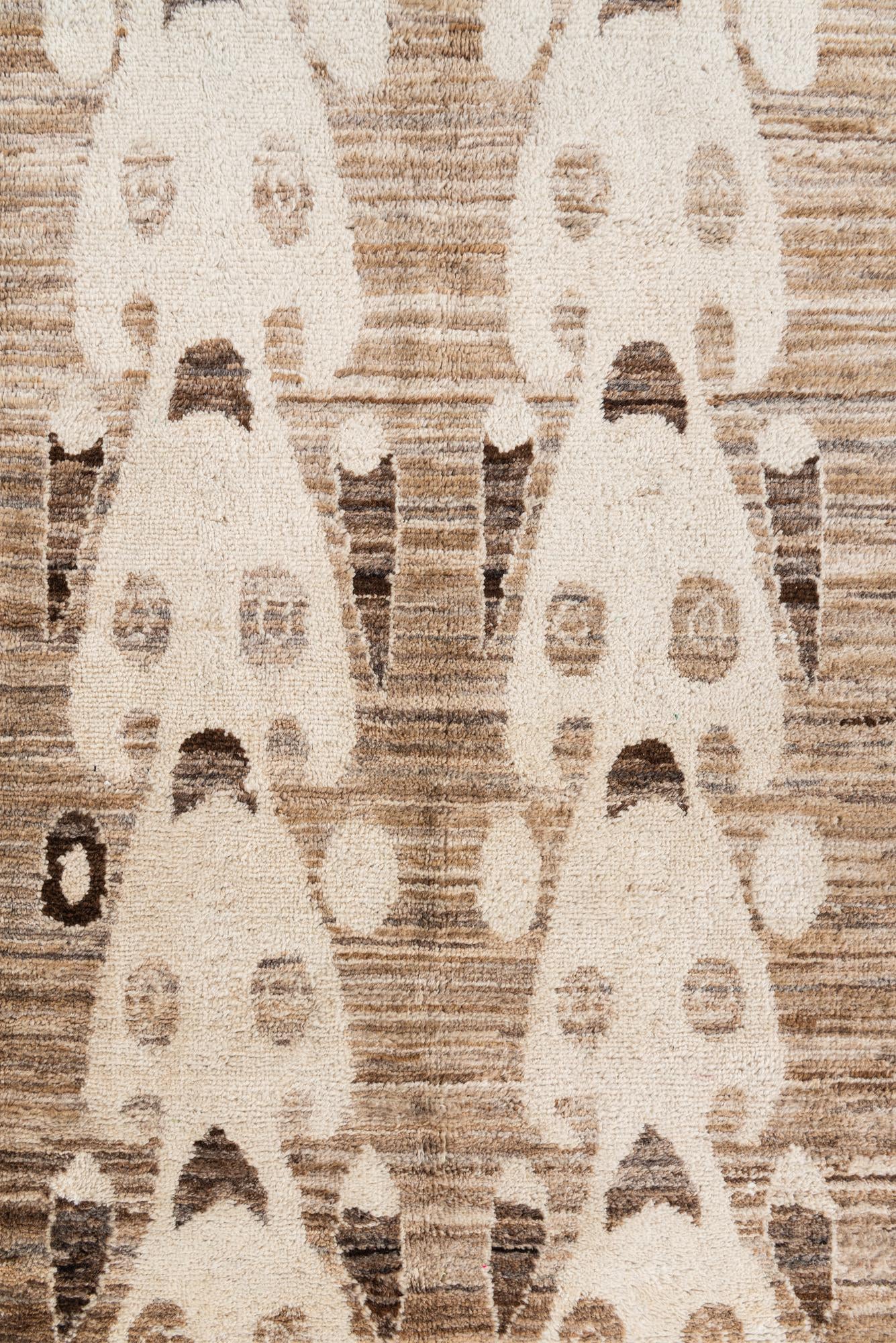 7' 10 x 10' 2 Hand Knotted Moroccan Wool Rug