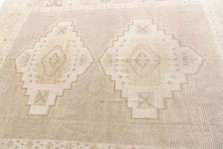 9' 9 x 11' 3 Hand Knotted Moroccan Wool Rug