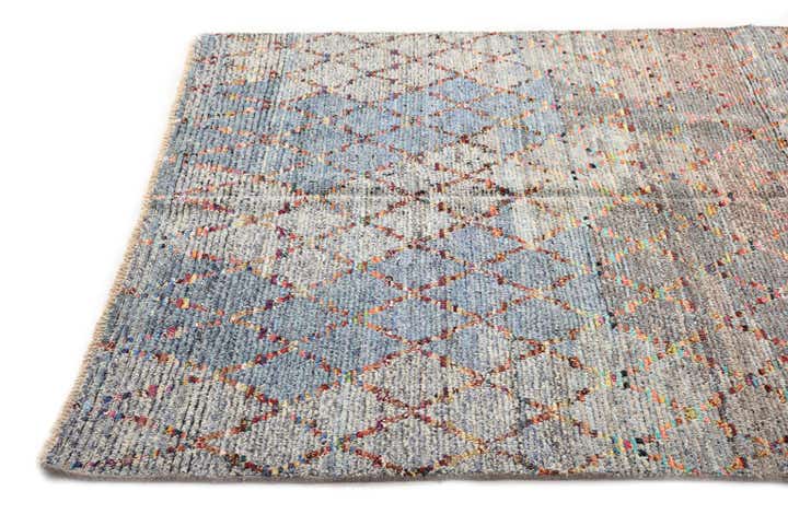5' 6 x 8' Hand Knotted Moroccan Wool Rug