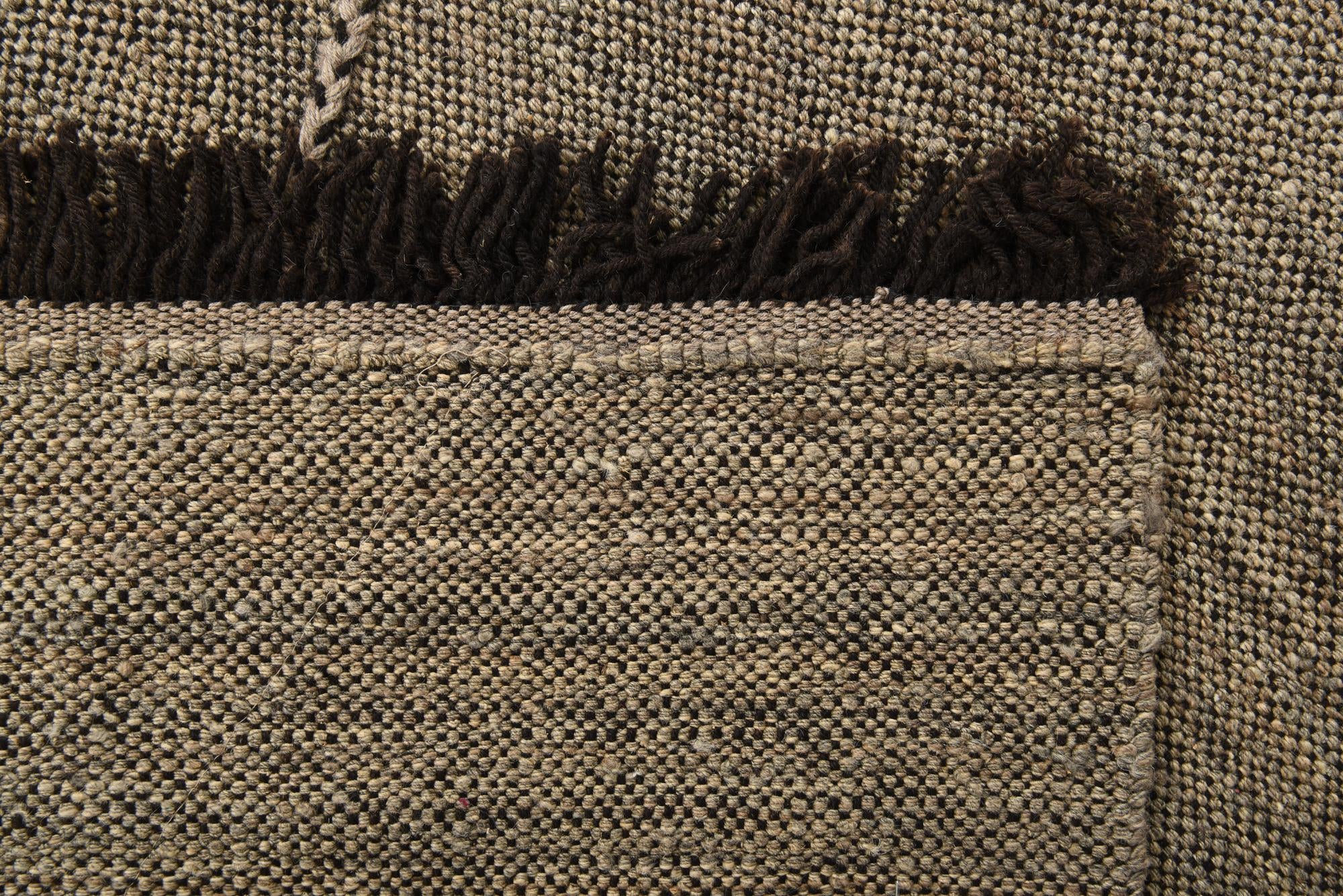 5' 10 x 7' 10 Hand Knotted Moroccan Wool Rug