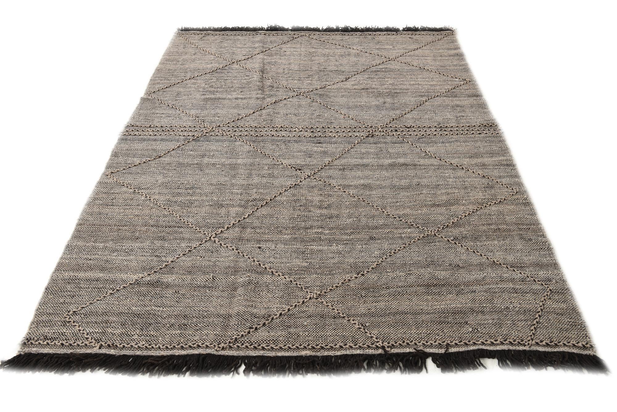 5' 9 x 7' 6 Hand Knotted Moroccan Wool Rug