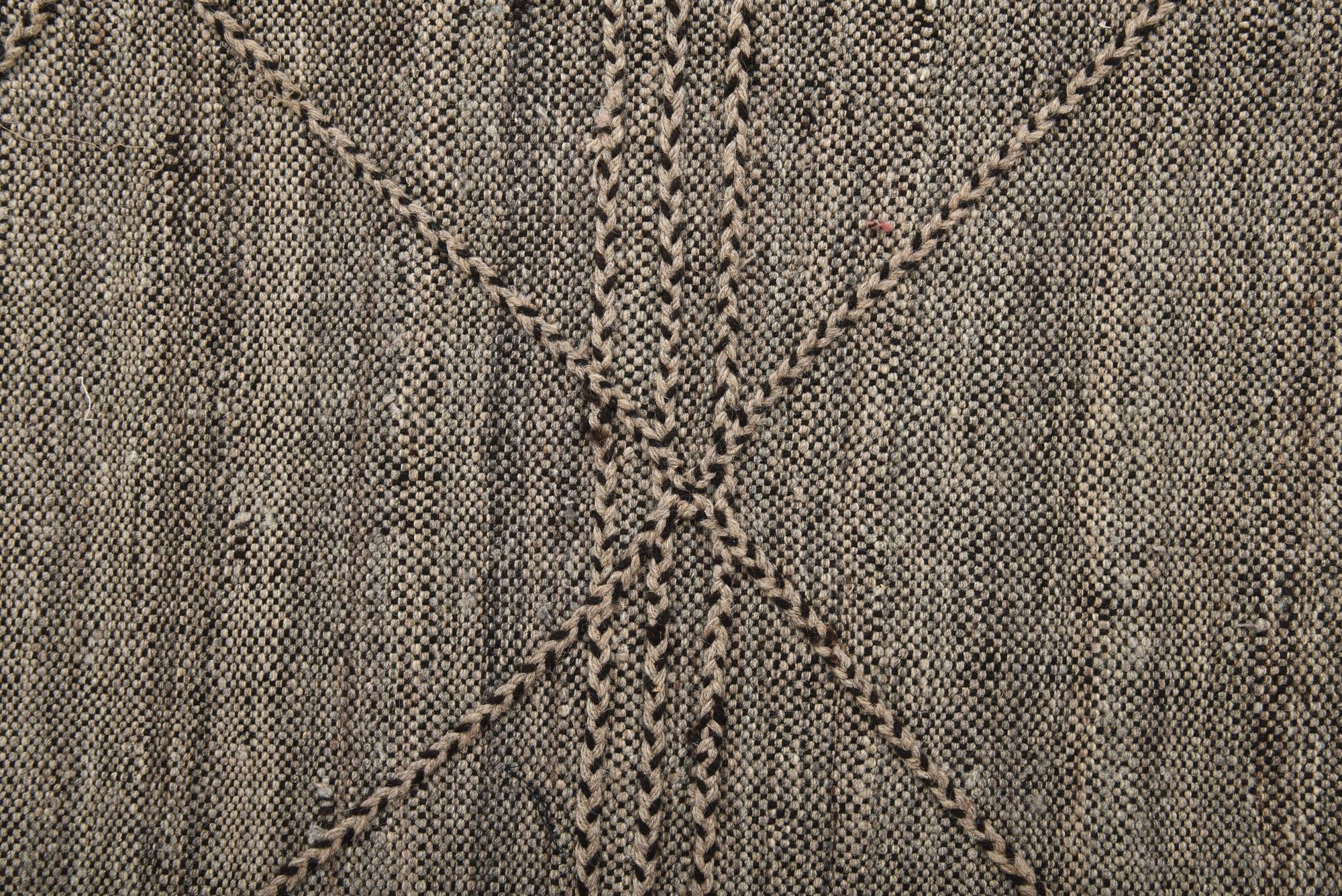 5' 9 x 7' 6 Hand Knotted Moroccan Wool Rug