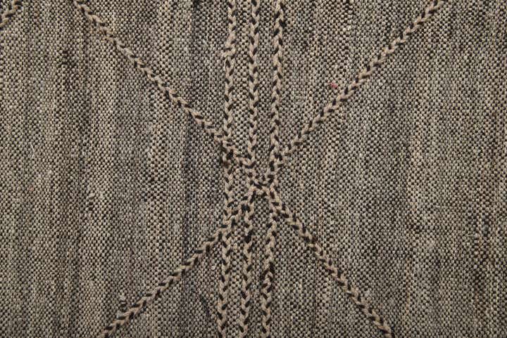 5' 9 x 7' 6 Hand Knotted Moroccan Wool Rug