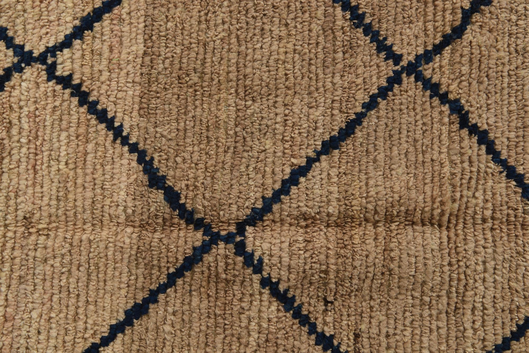 6' x 8' 9 Hand Knotted Moroccan Wool Rug