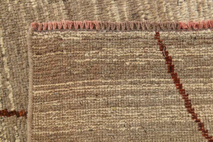 5' 9 x 8' 3 Hand Knotted Moroccan Wool Rug