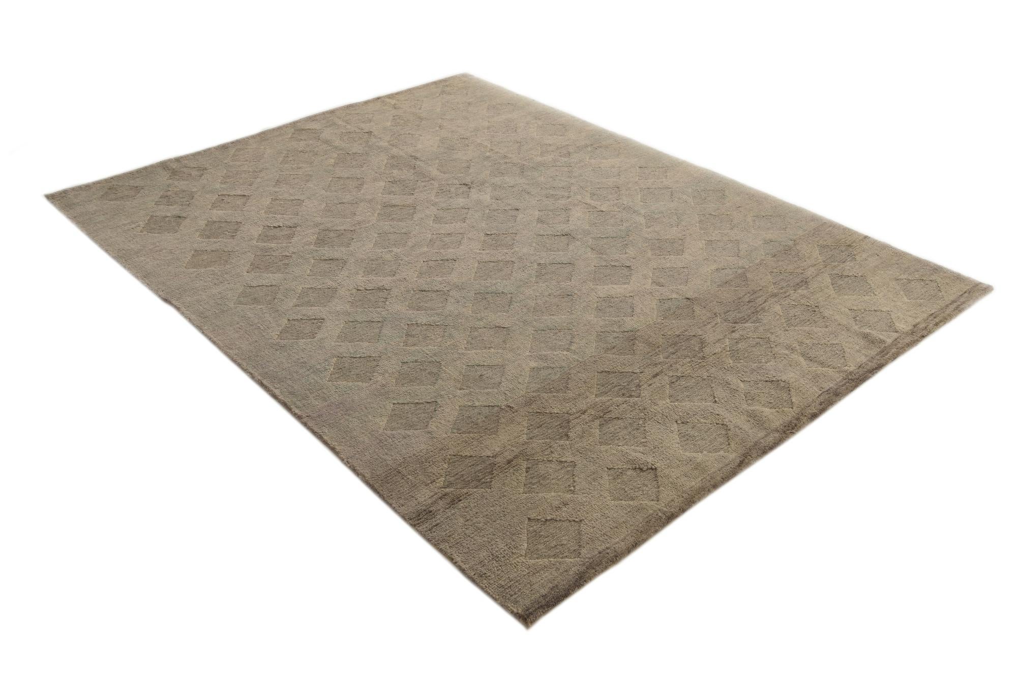 6' 1 x 8' Hand Knotted Moroccan Wool Rug