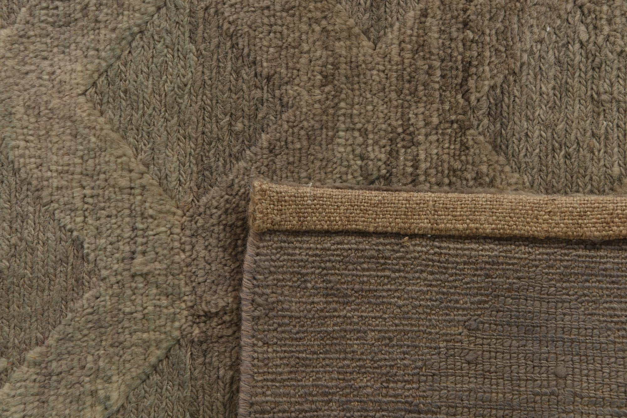 6' 1 x 8' Hand Knotted Moroccan Wool Rug