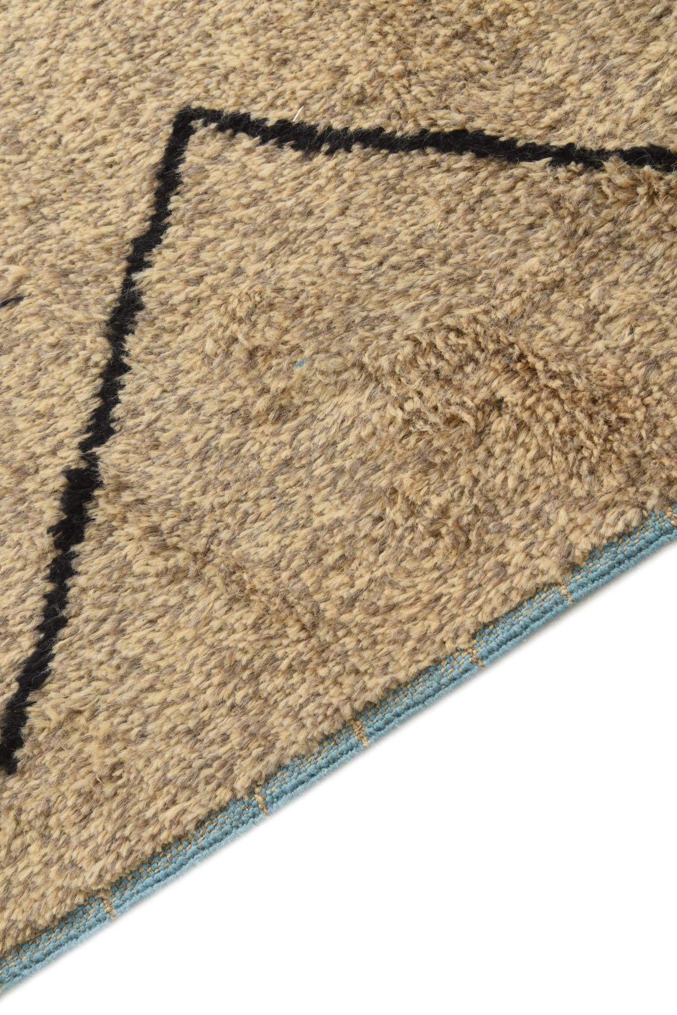5' 1 x 8' 4 Hand Knotted Moroccan Wool Rug
