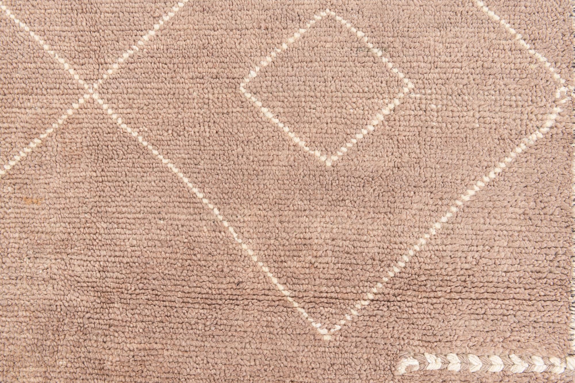 4' 2 x 6' 1 Hand Knotted Moroccan Wool Rug