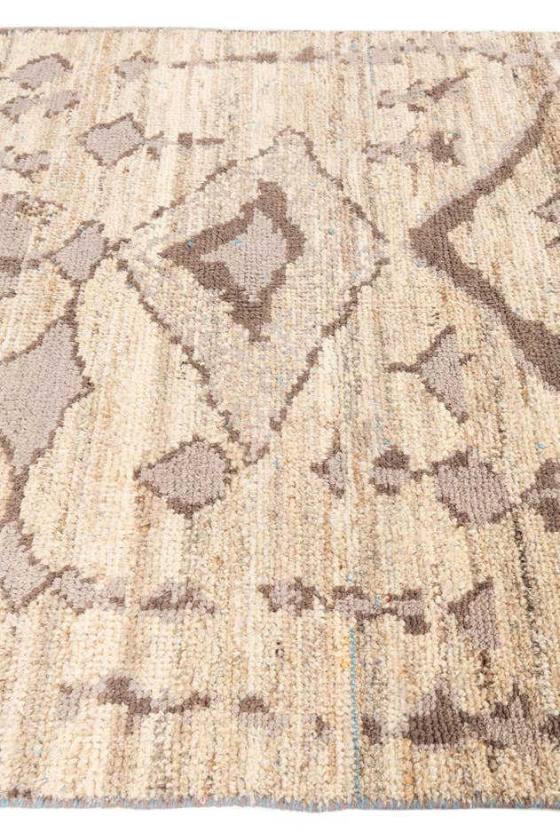 Detail image of 5' x 7' 1 Hand Knotted Moroccan Wool Rug