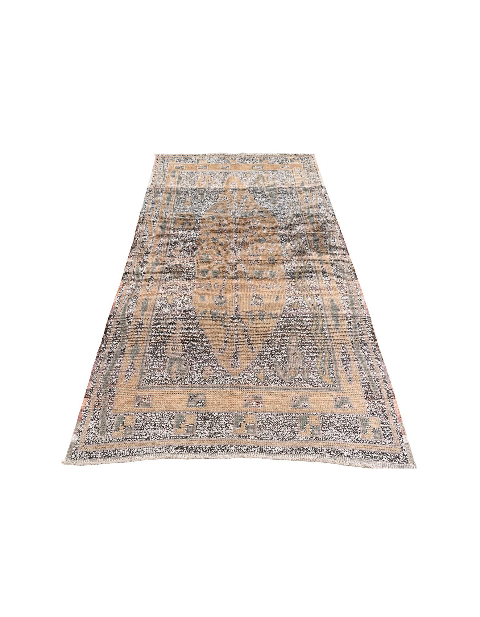 4' 10 x 8' 9 Hand Knotted Moroccan Wool Rug
