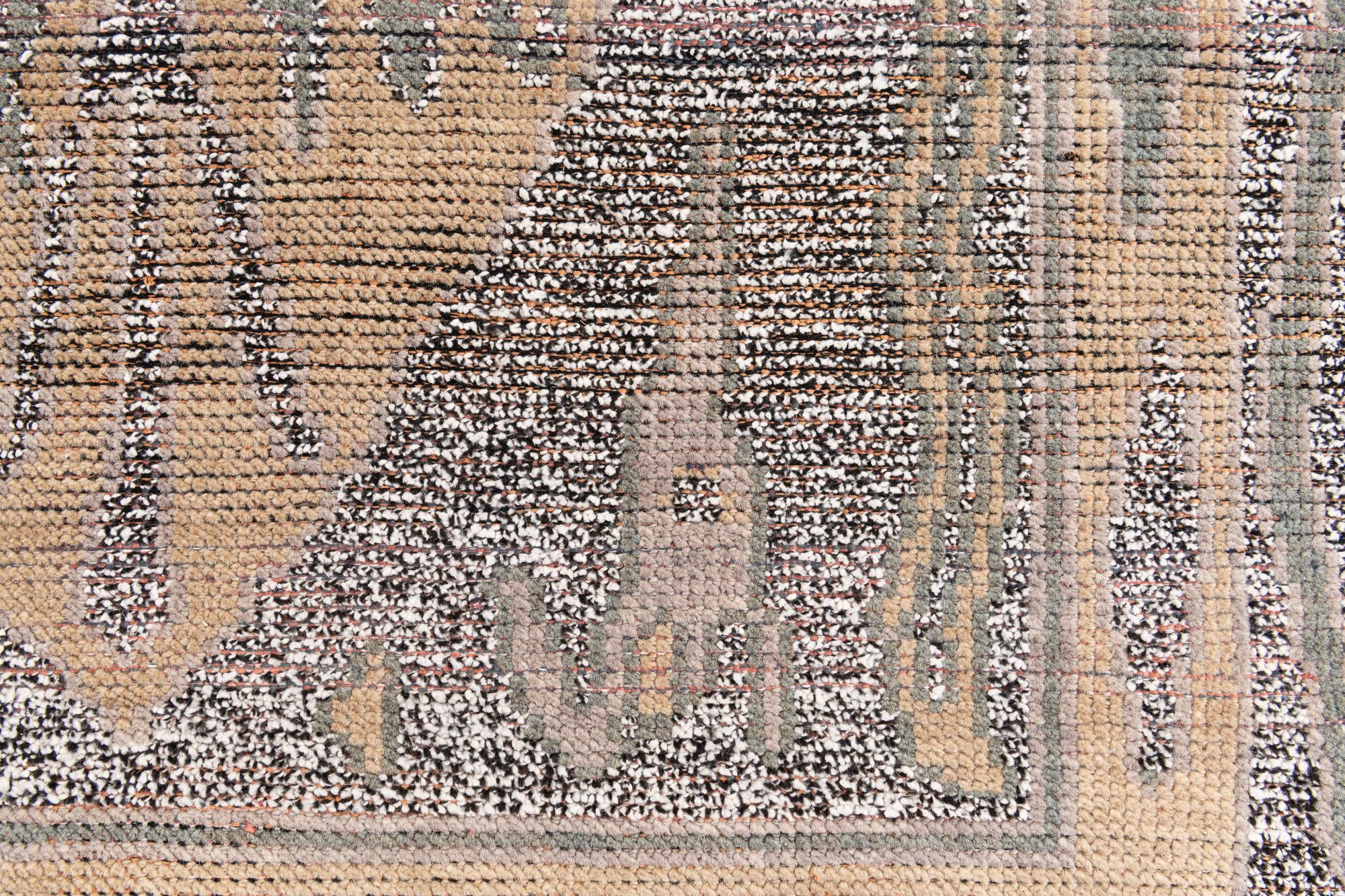 4' 10 x 8' 9 Hand Knotted Moroccan Wool Rug