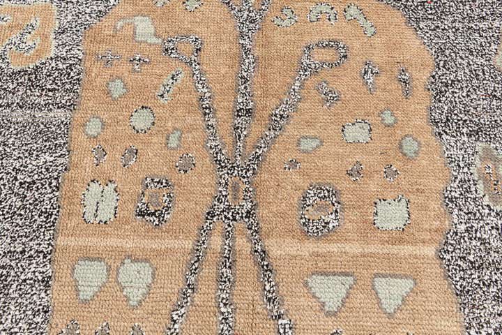 8' x 10' 1 Hand Knotted Moroccan Wool Rug