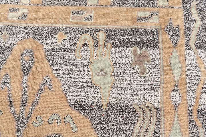 8' x 10' 1 Hand Knotted Moroccan Wool Rug