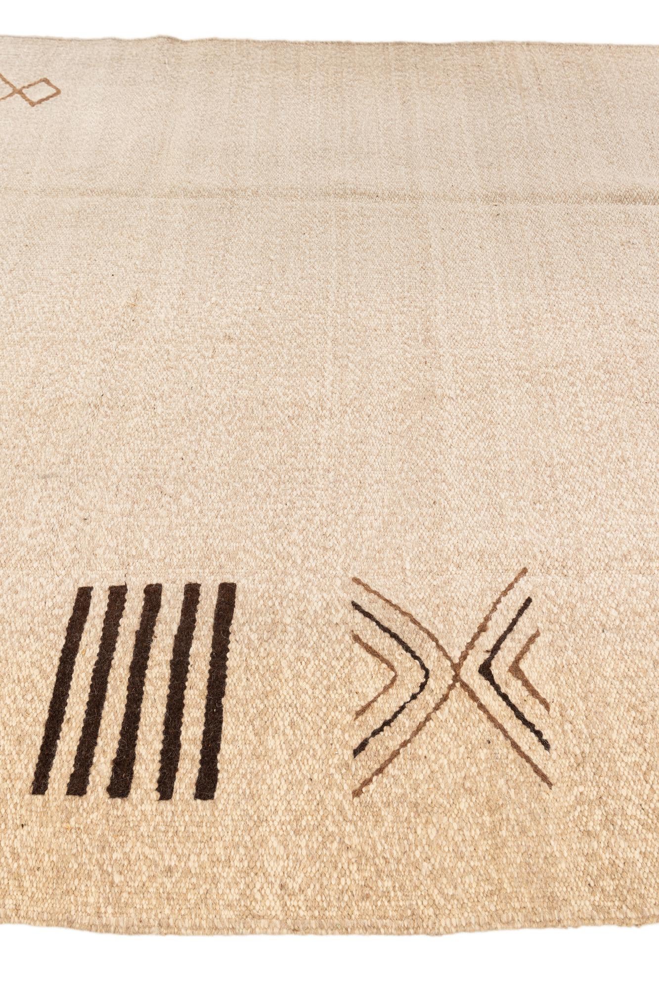 6' 6 x 9' 10 Hand Knotted Moroccan Wool Rug