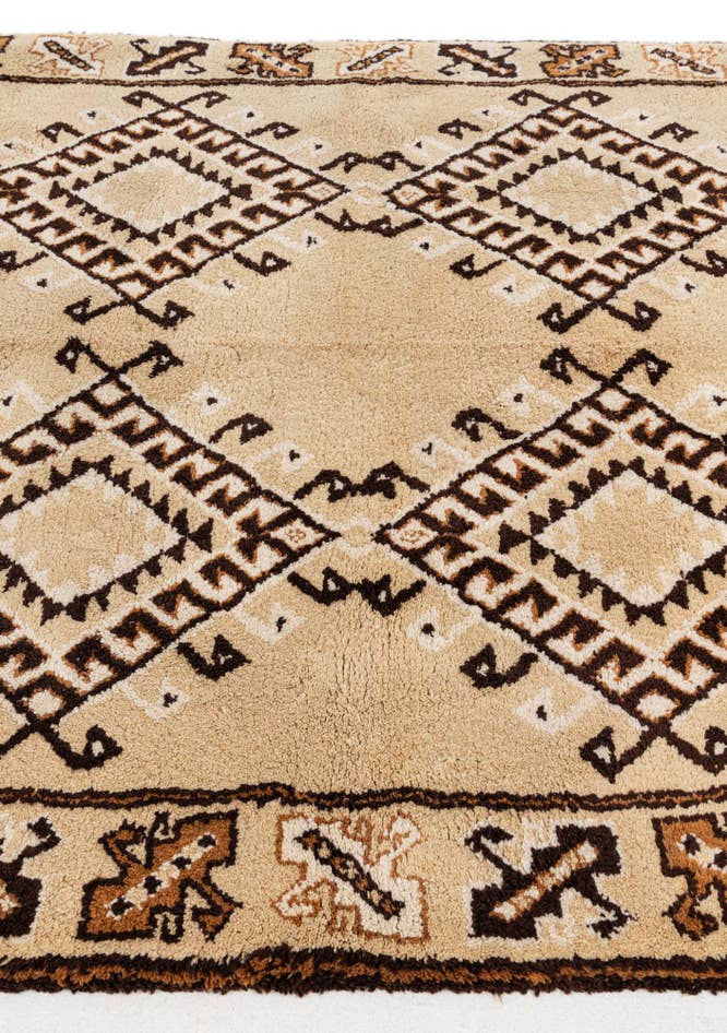 Detail image of 5' 1 x 8' 10 Hand Knotted Moroccan Wool Rug