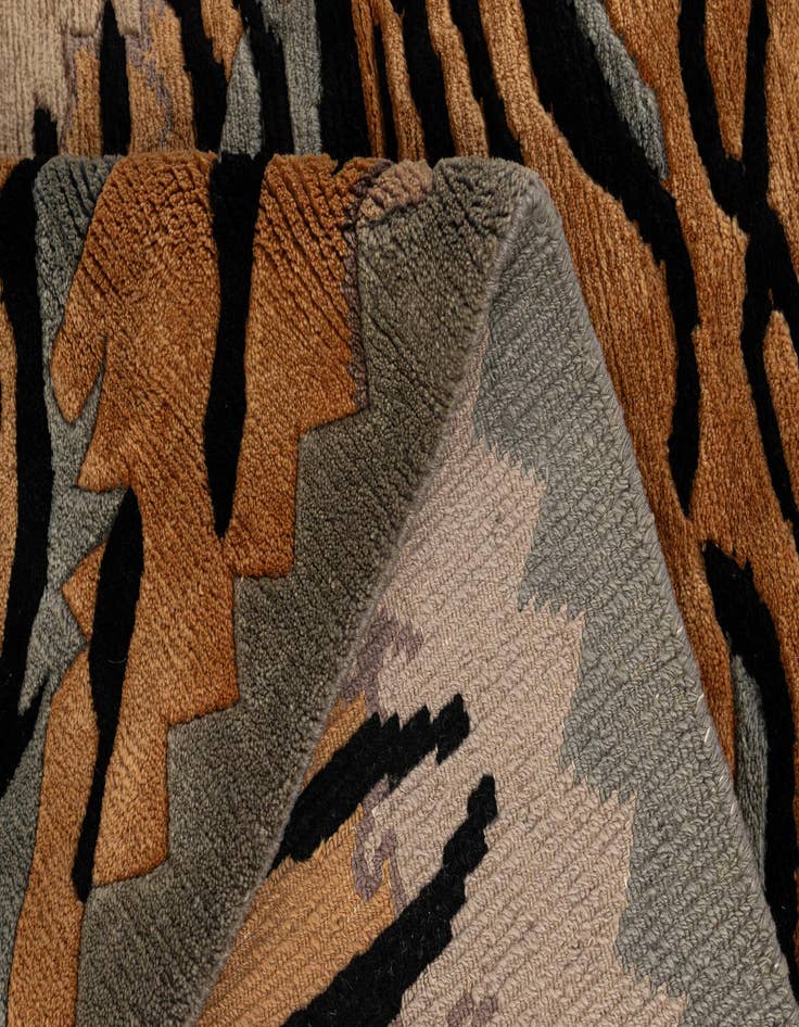 Detail image of 4' 1 x 5' 9  Hand Knotted Nepal Wool Rug