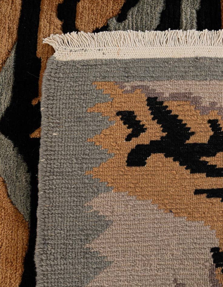 Detail image of 4' 1 x 5' 9  Hand Knotted Nepal Wool Rug