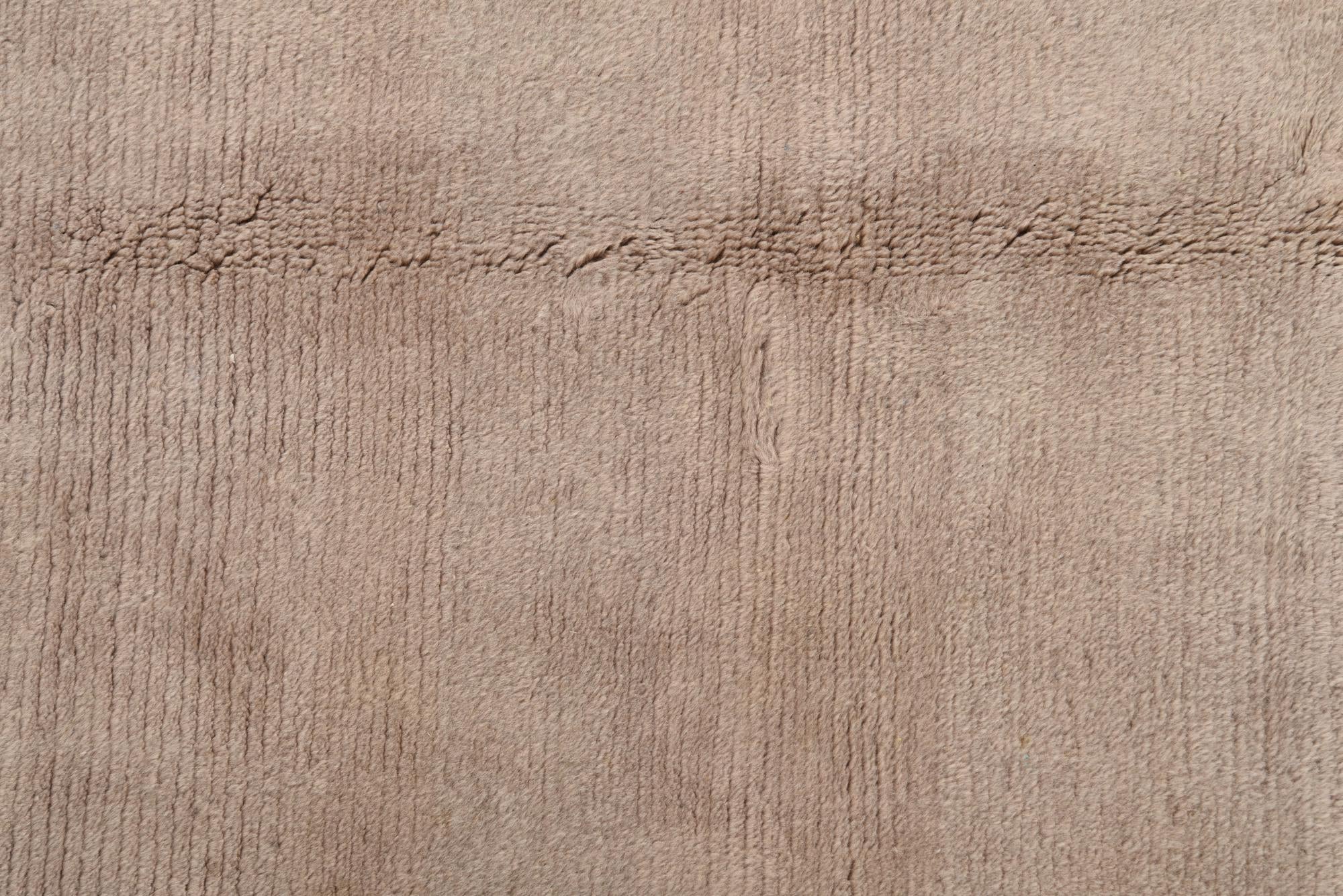 3' 11 x 5' 10 Hand Knotted Nepal Wool Rug