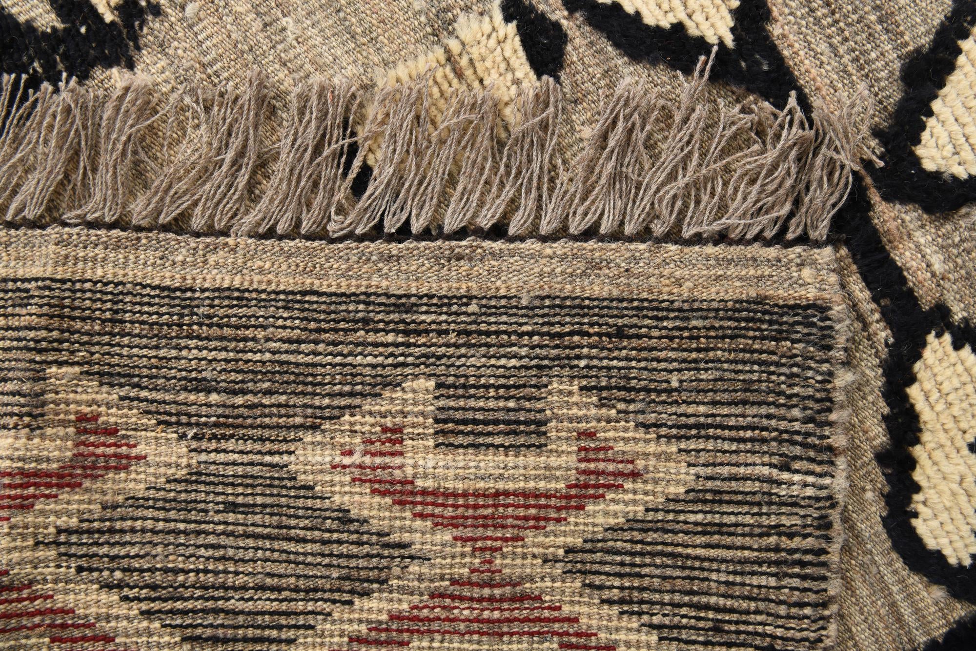 7' 8 x 10' 4 Hand Knotted Oushak Wool Rug