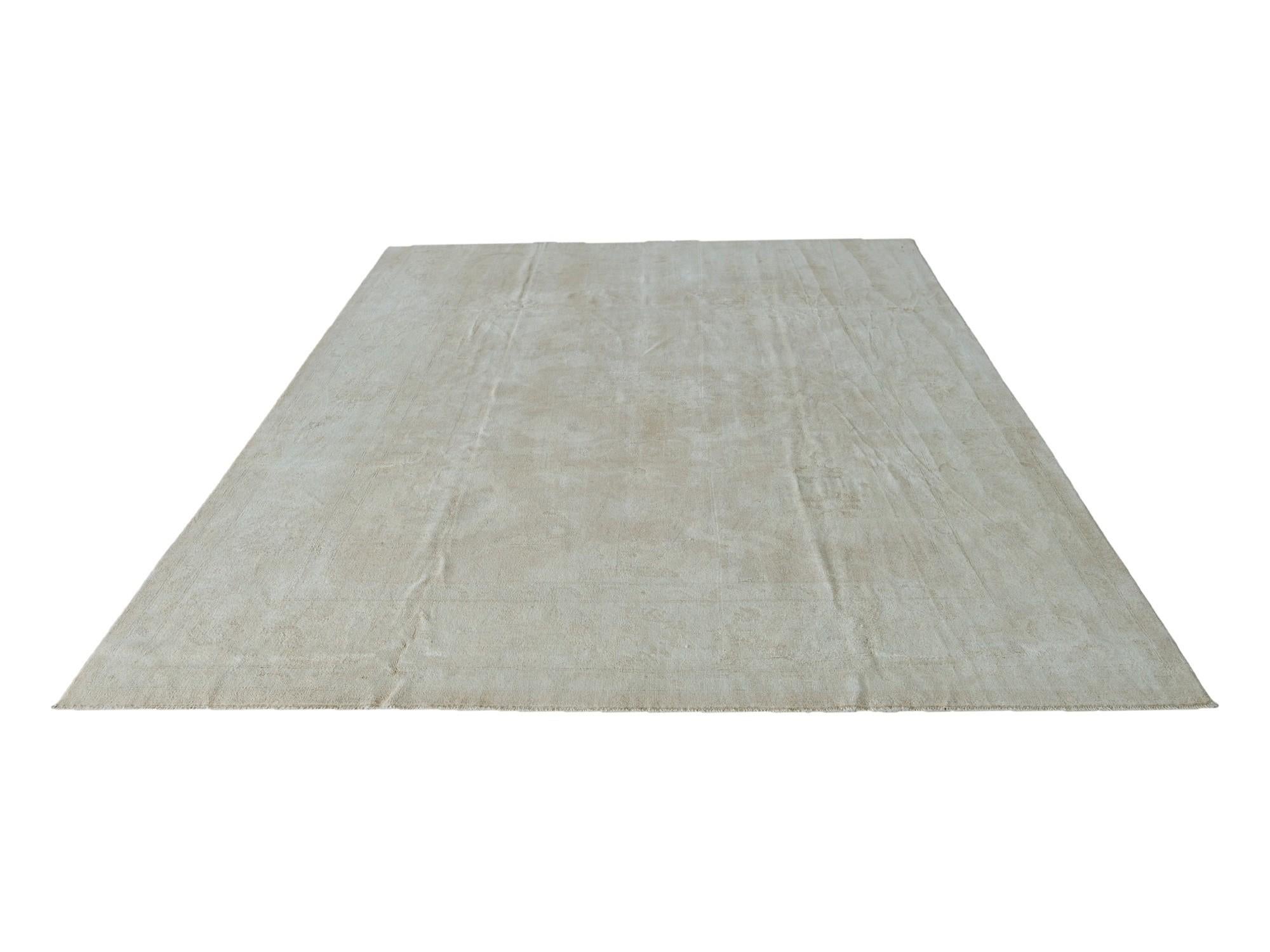 9' 1 x 11' 11 Hand Knotted Oushak Wool Rug